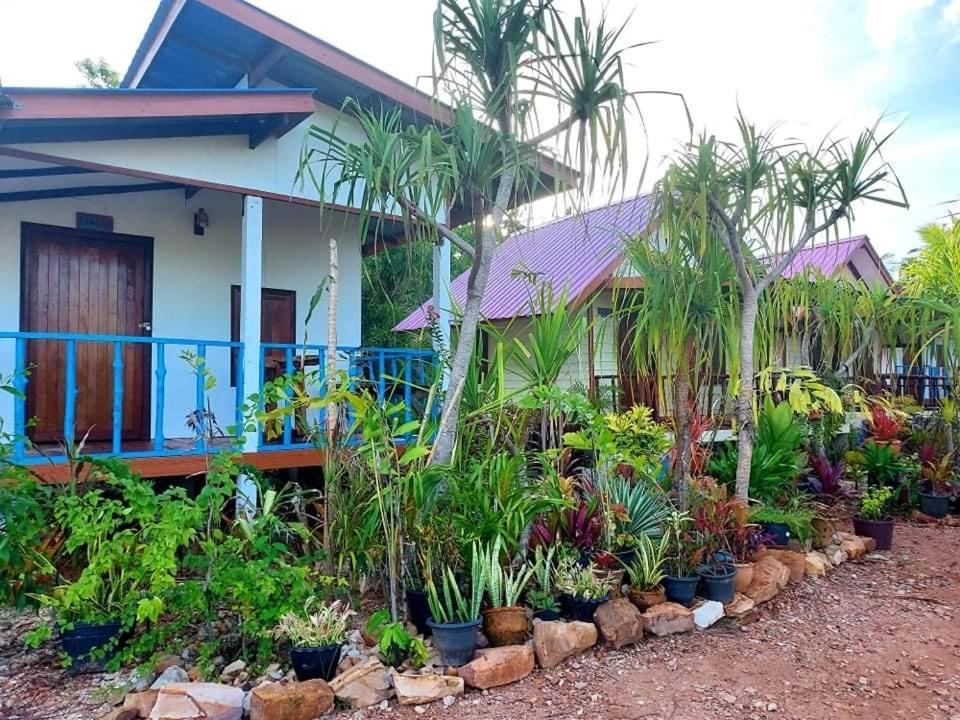 Blue Sky Bungalow Koh Jum Exterior foto